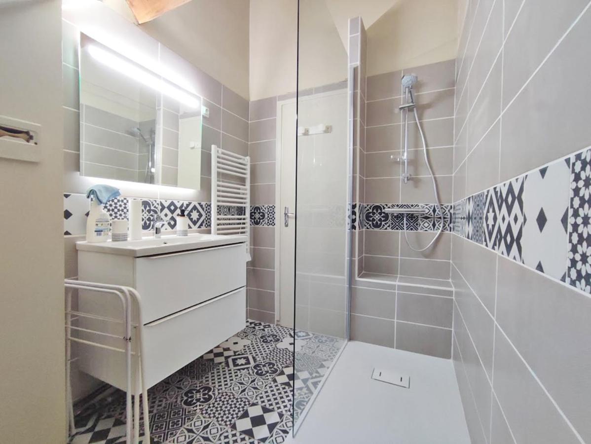 Appartamento Reves De Montagne, T2 Bis, Luchon, Wifi, Parking Gratuit, 4 Personnes Bagnères-de-Luchon Esterno foto