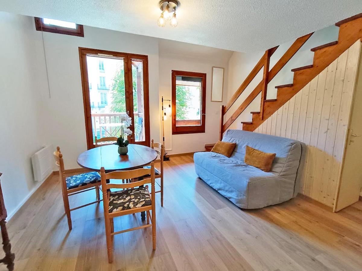 Appartamento Reves De Montagne, T2 Bis, Luchon, Wifi, Parking Gratuit, 4 Personnes Bagnères-de-Luchon Esterno foto